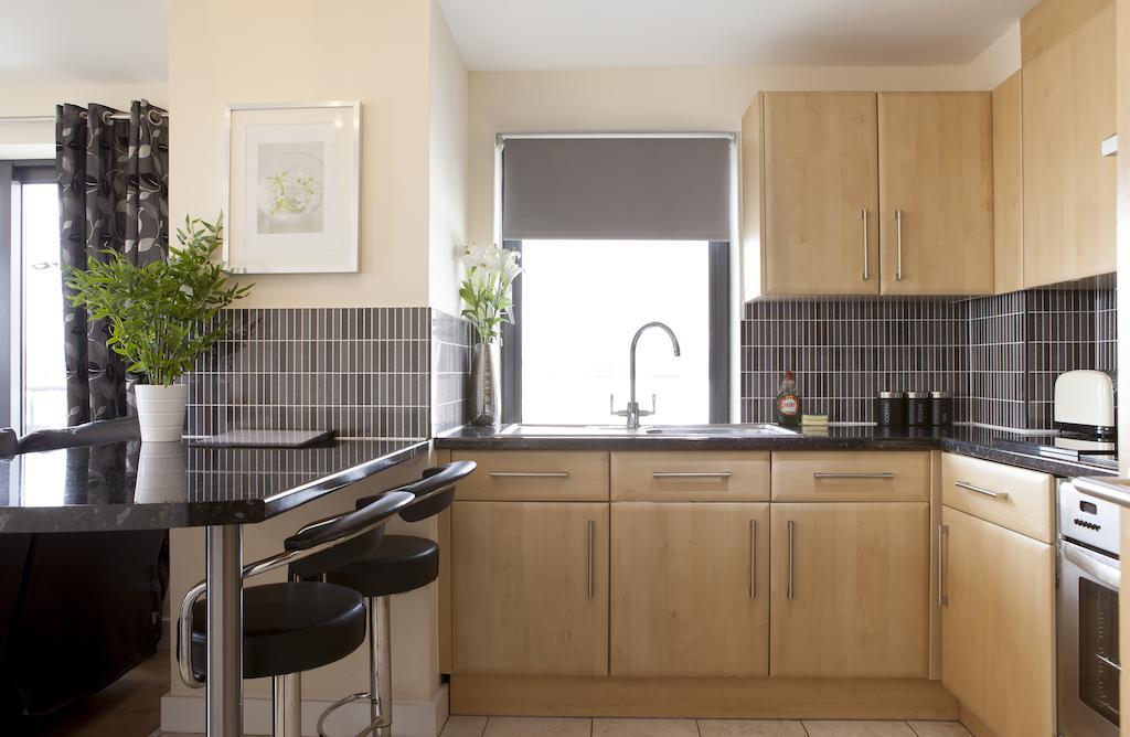 Cheltenham Plaza Apartments Ashchurch Zewnętrze zdjęcie
