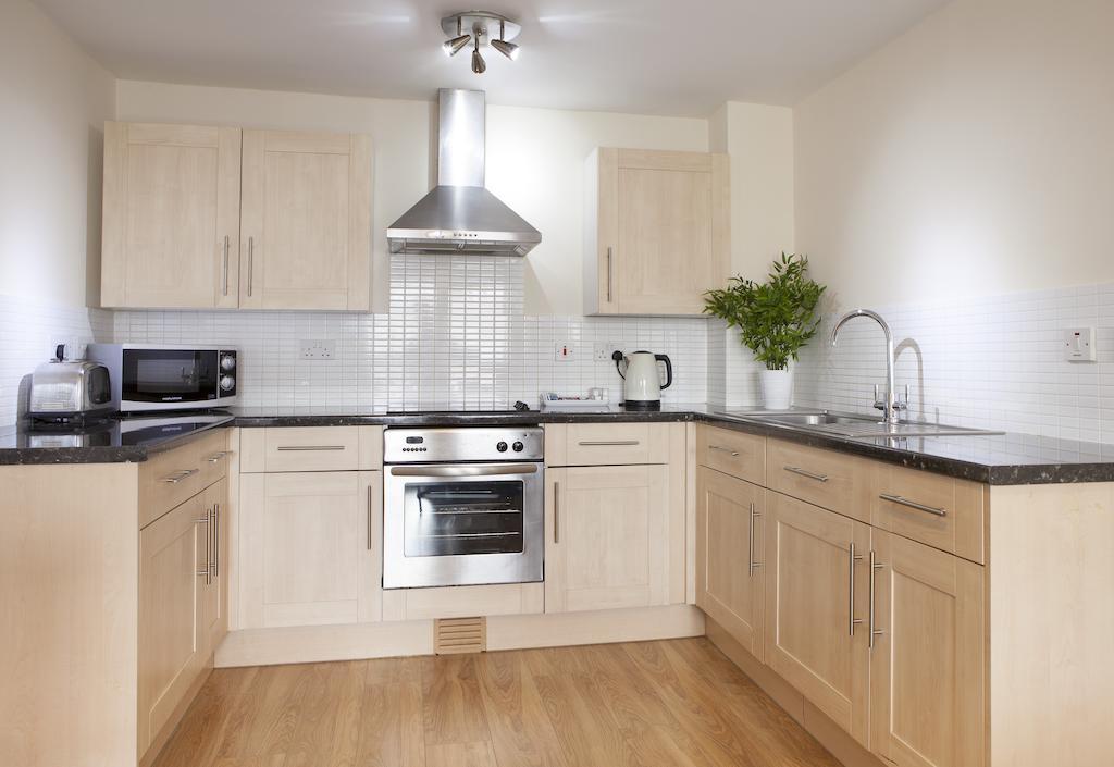 Cheltenham Plaza Apartments Ashchurch Zewnętrze zdjęcie
