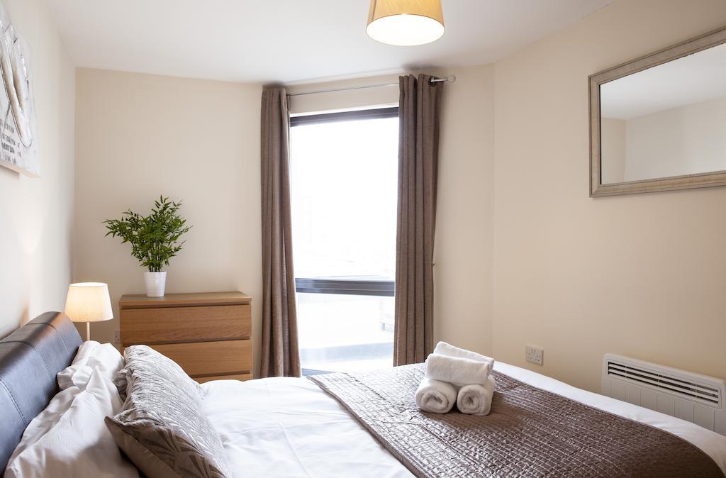 Cheltenham Plaza Apartments Ashchurch Zewnętrze zdjęcie