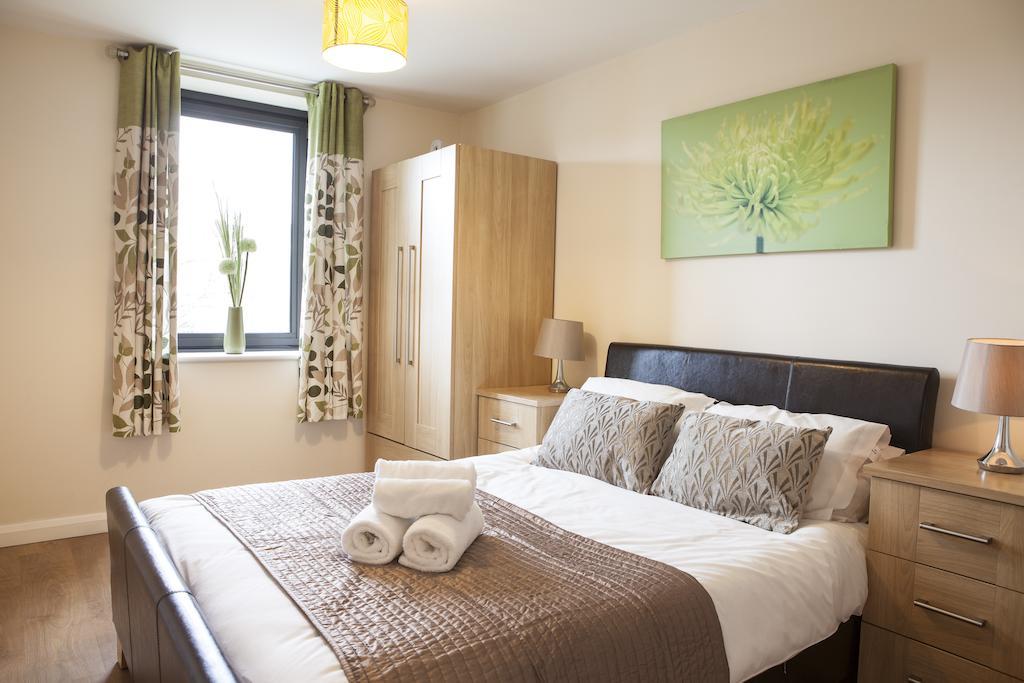 Cheltenham Plaza Apartments Ashchurch Zewnętrze zdjęcie