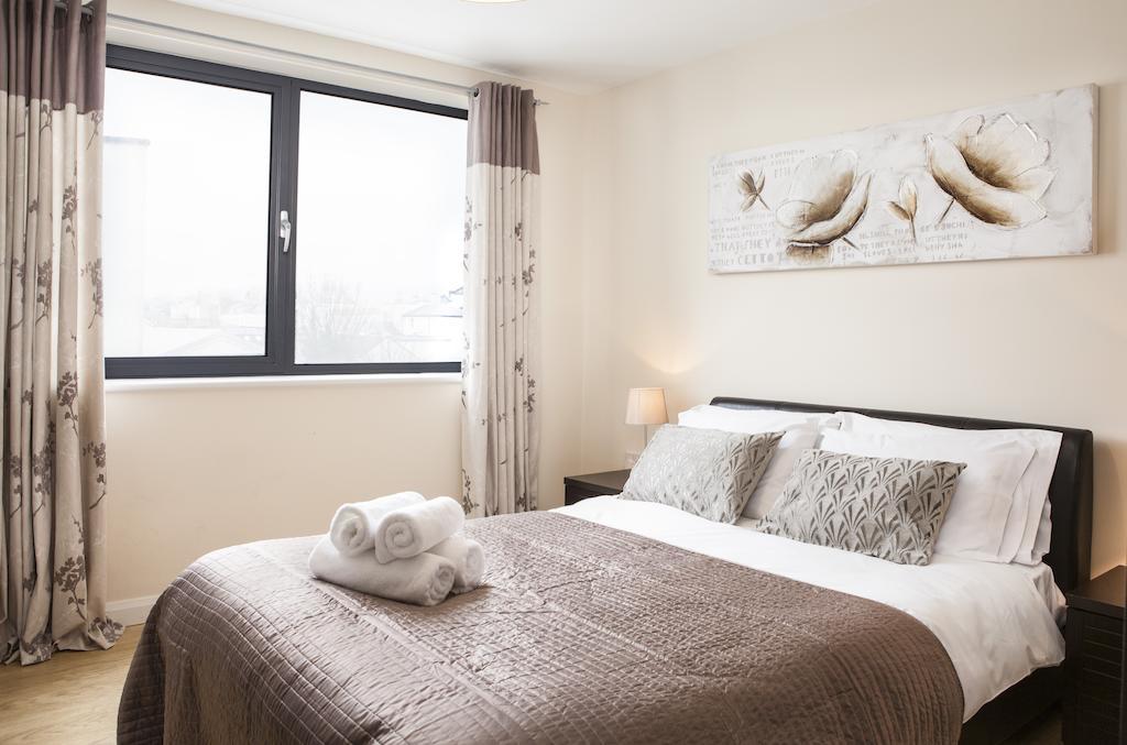 Cheltenham Plaza Apartments Ashchurch Zewnętrze zdjęcie