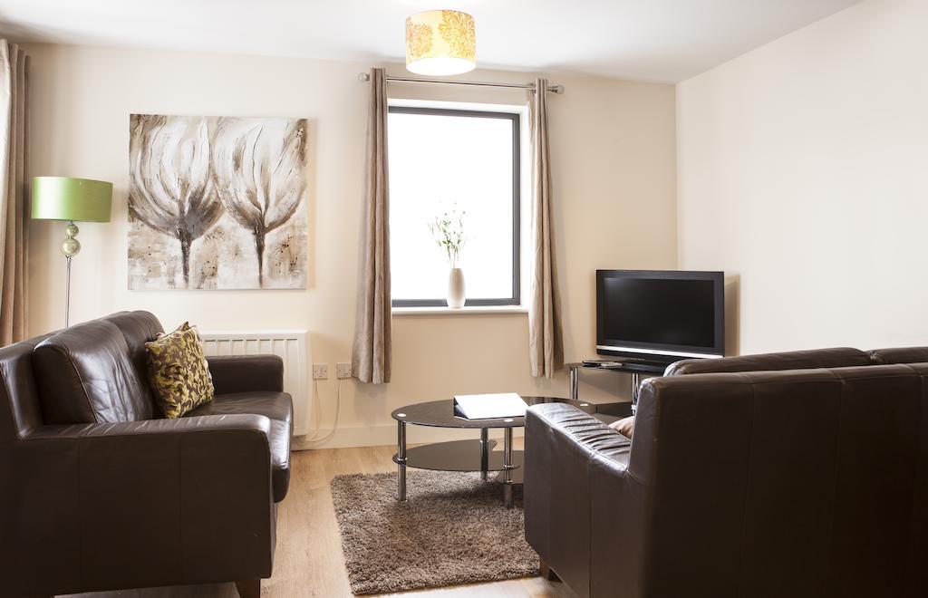 Cheltenham Plaza Apartments Ashchurch Pokój zdjęcie