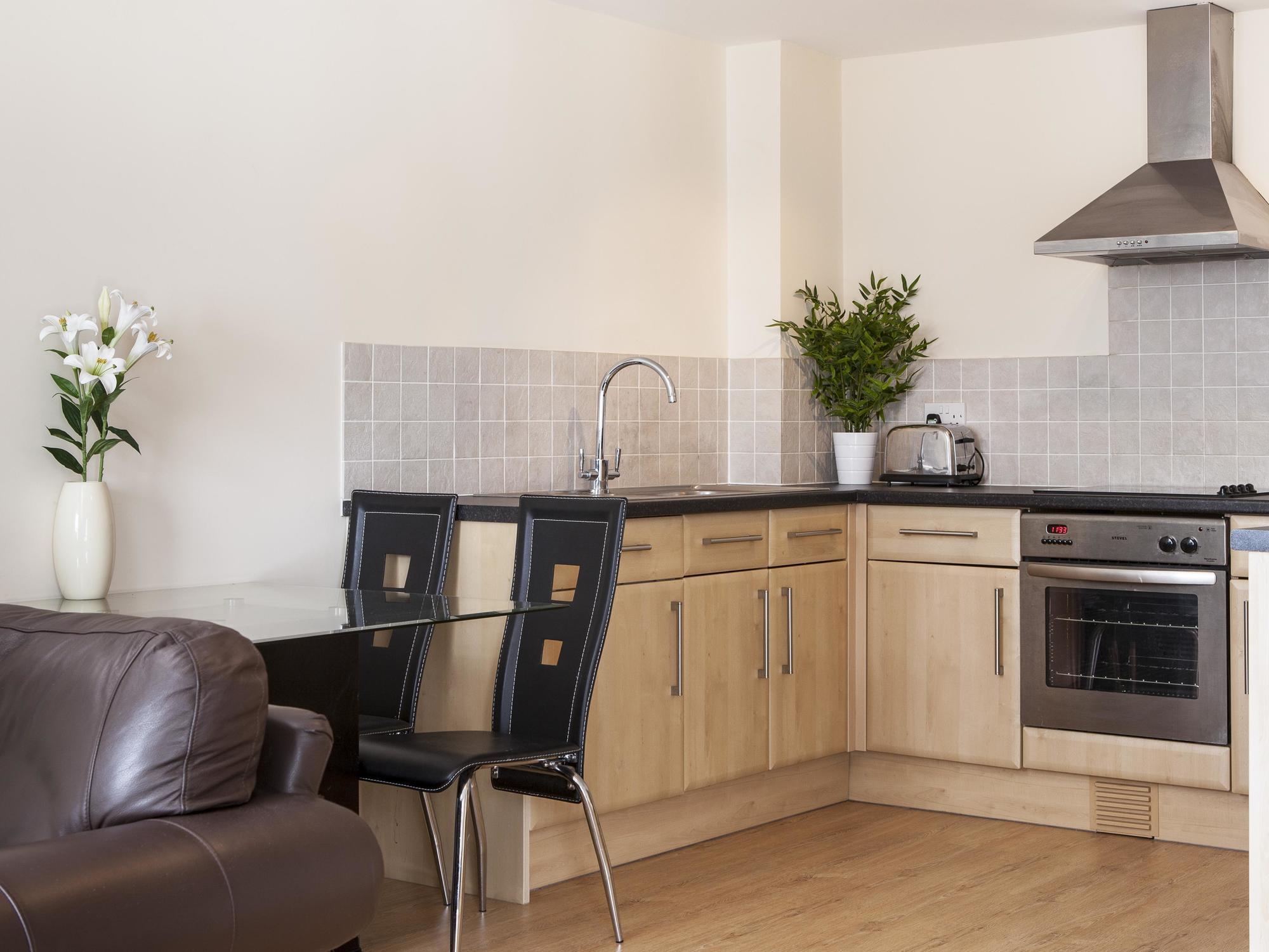 Cheltenham Plaza Apartments Ashchurch Zewnętrze zdjęcie